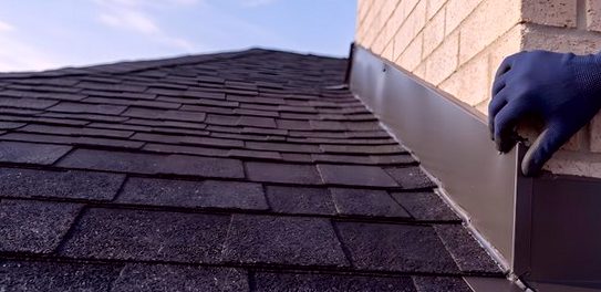 Fresh flashing plate fitted at the brick line